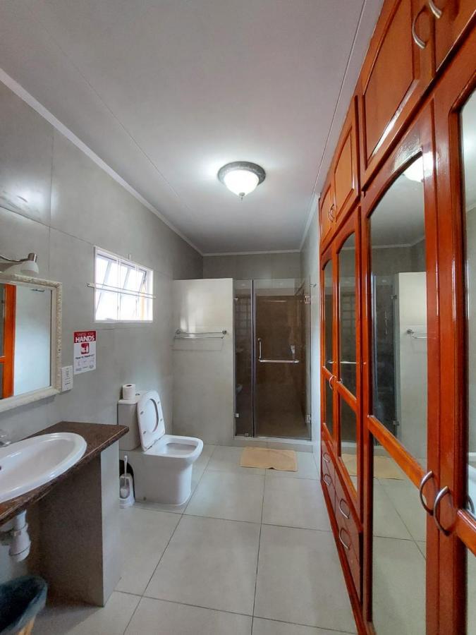 Beau Vallon Villa Self Catering With Pool Exterior photo