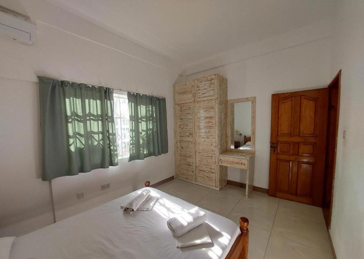 Beau Vallon Villa Self Catering With Pool Exterior photo