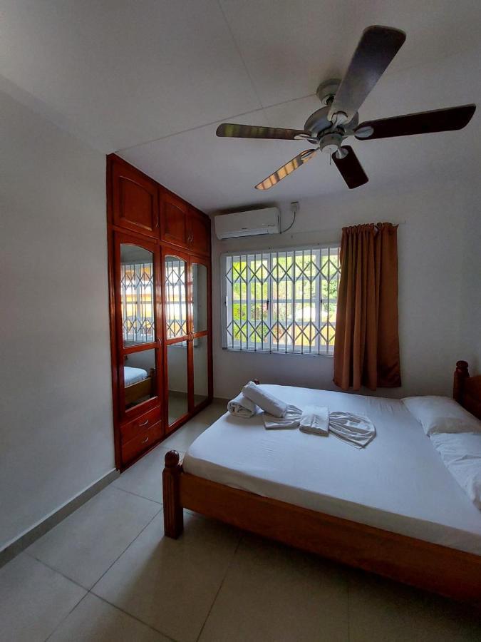 Beau Vallon Villa Self Catering With Pool Exterior photo