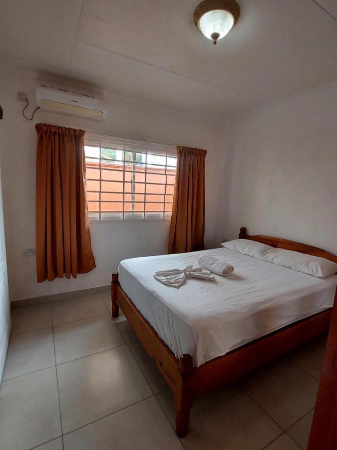 Beau Vallon Villa Self Catering With Pool Exterior photo