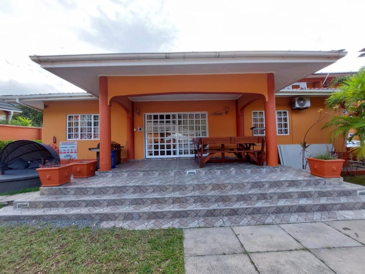 Beau Vallon Villa Self Catering With Pool Exterior photo